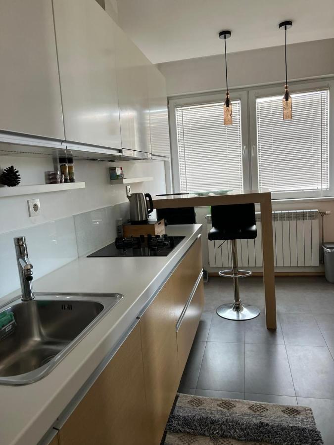 Modern Apartment In Skopje Exteriör bild